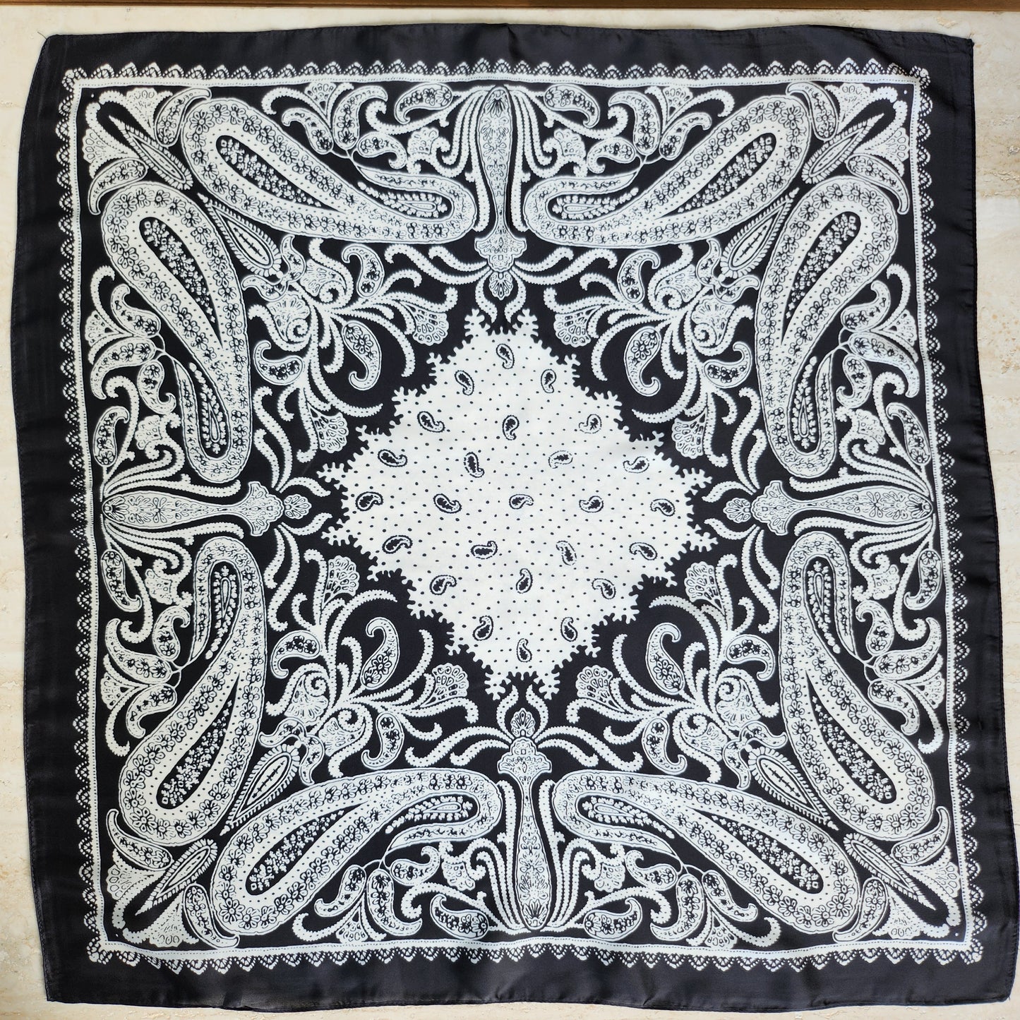 Scarf 18 - 70 CM