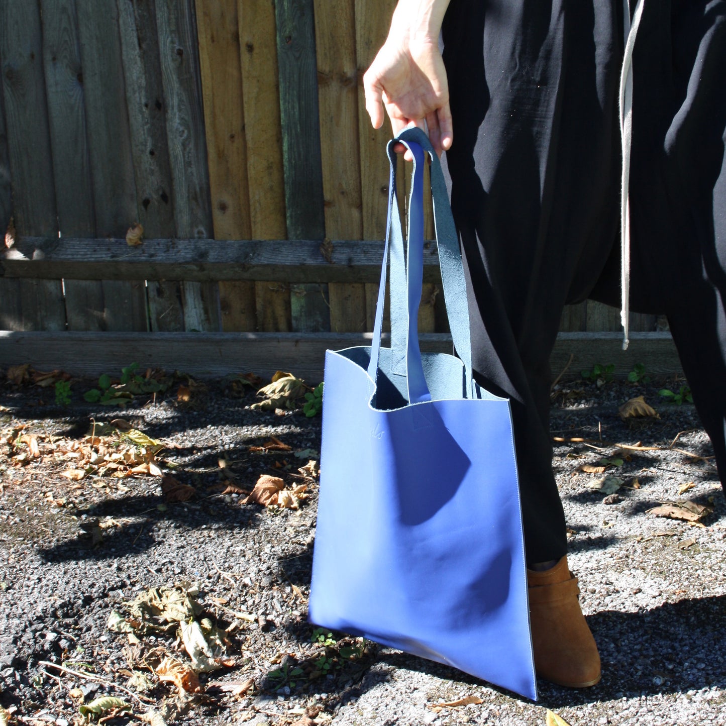 Leather Tote Blue